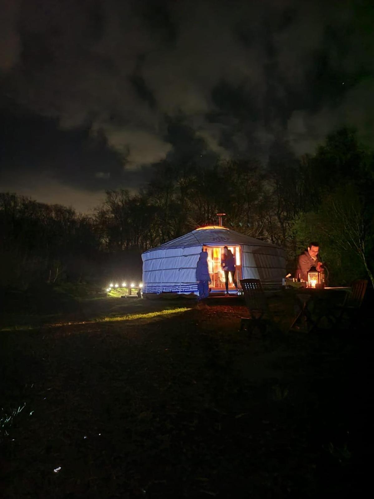 Gilfach Gower Farm Luxury Yurt With Hot Tub Hotel Ammanford Exterior foto