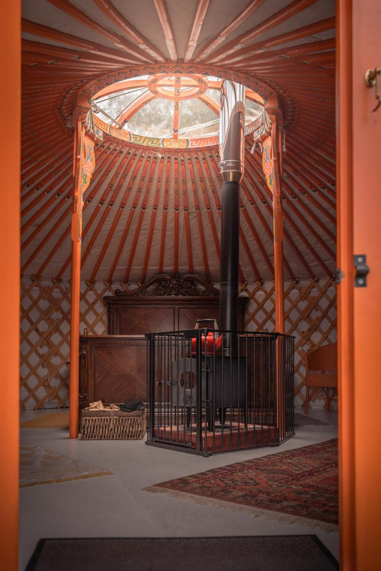 Gilfach Gower Farm Luxury Yurt With Hot Tub Hotel Ammanford Exterior foto